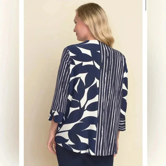 Joseph Ribkoff | Midnight Blue| White  Jacket - Picture 2 of 11